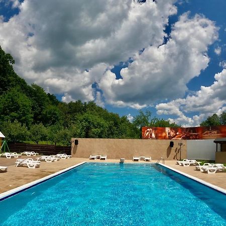 Hotel Casa Cartianu Târgu Jiu Zewnętrze zdjęcie