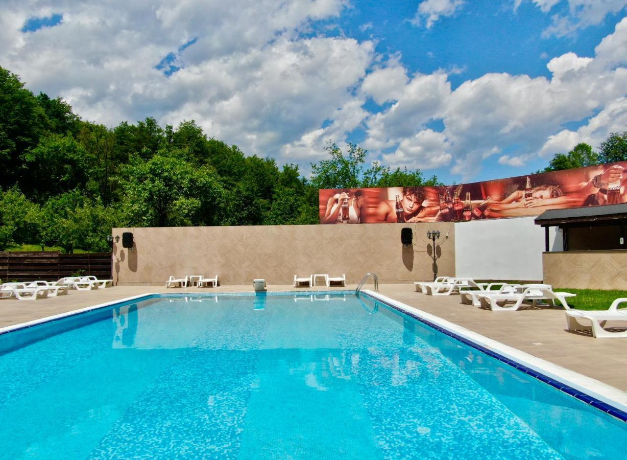Hotel Casa Cartianu Târgu Jiu Zewnętrze zdjęcie