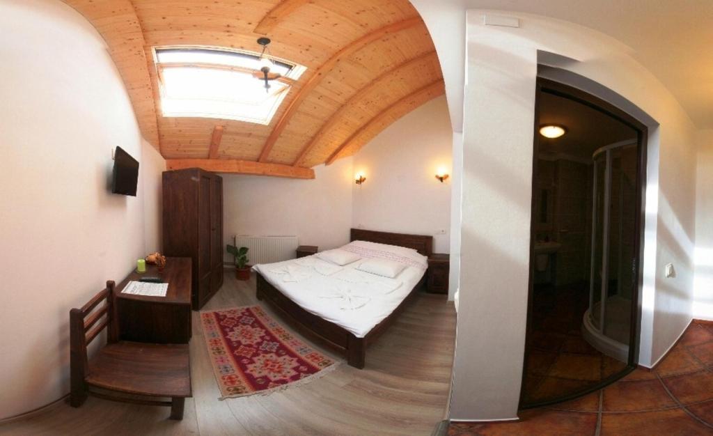 Hotel Casa Cartianu Târgu Jiu Pokój zdjęcie